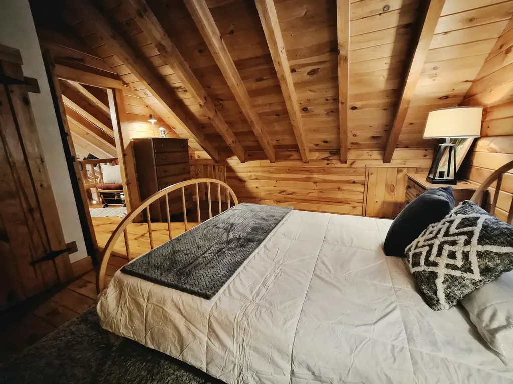 681 Temple Road Farmington ME 04938