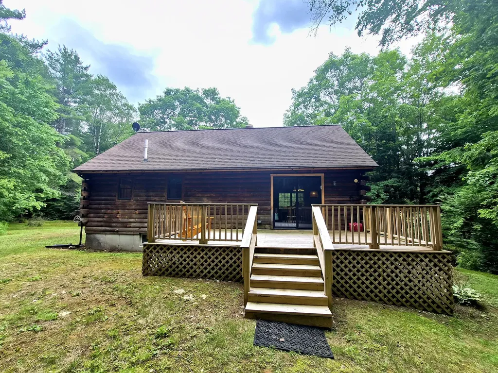 681 Temple Road Farmington ME 04938