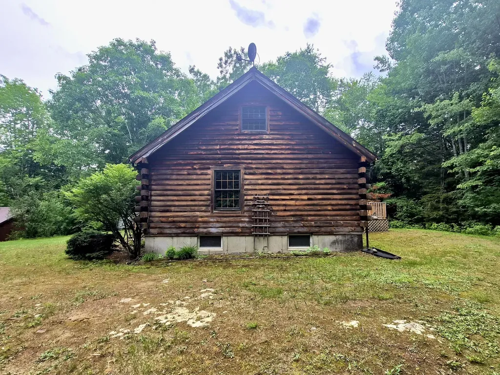 681 Temple Road Farmington ME 04938