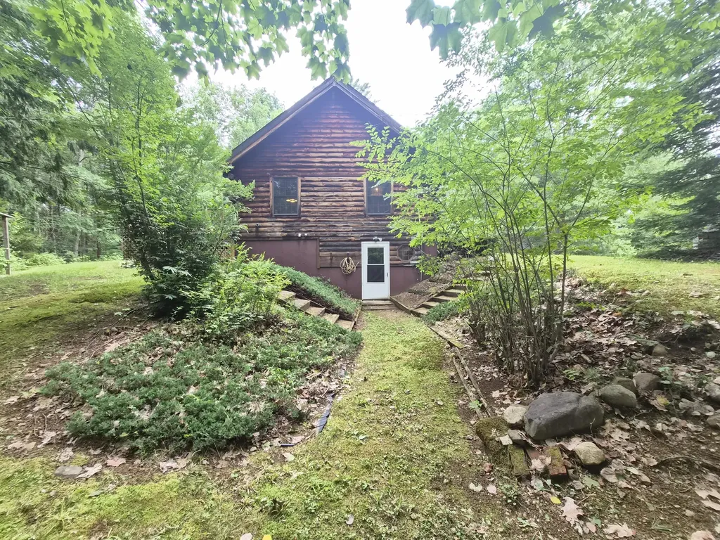 681 Temple Road Farmington ME 04938