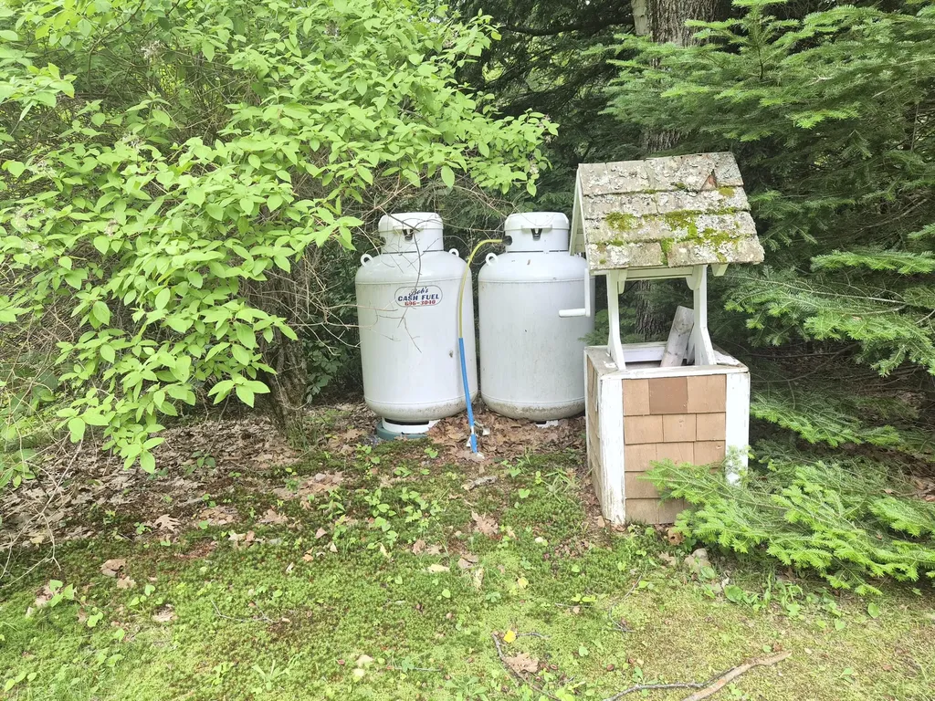 681 Temple Road Farmington ME 04938