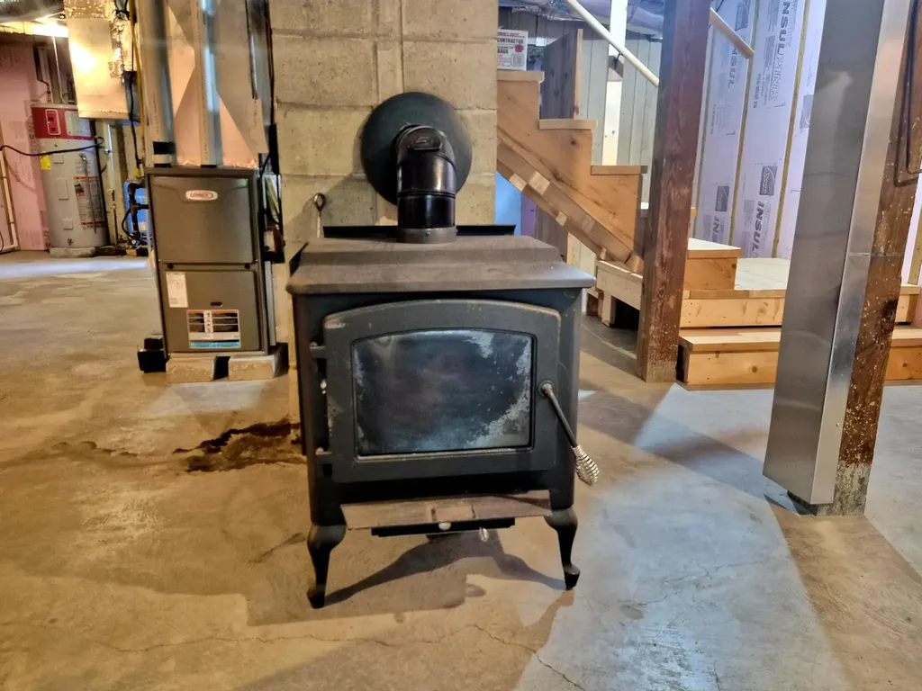 681 Temple Road Farmington ME 04938