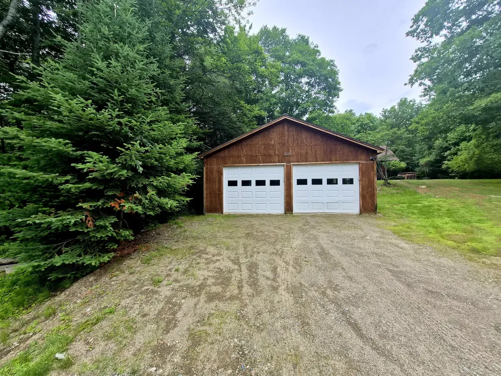 681 Temple Road Farmington ME 04938