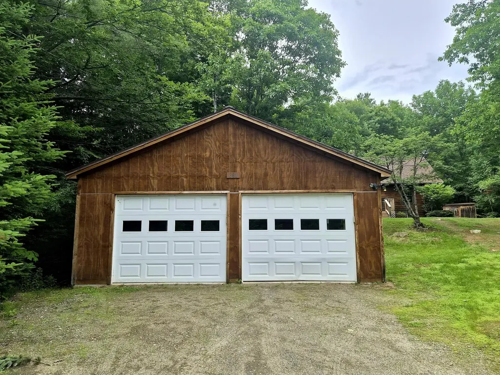 681 Temple Road Farmington ME 04938