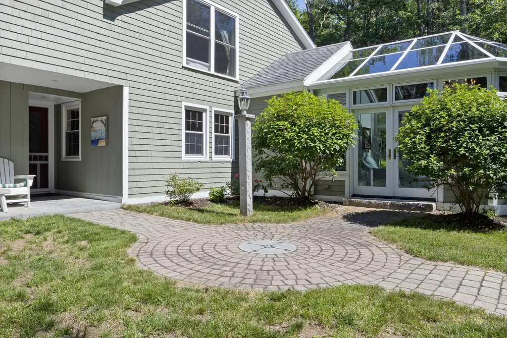 37 Pine Hill Road S York ME 03902