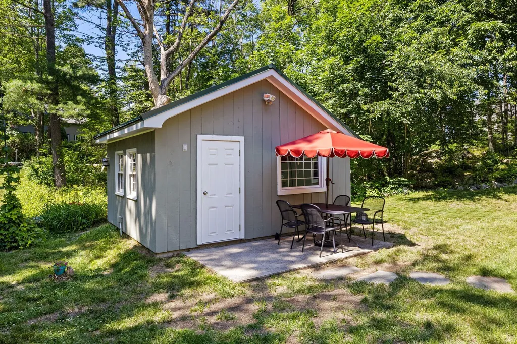 37 Pine Hill Road S York ME 03902