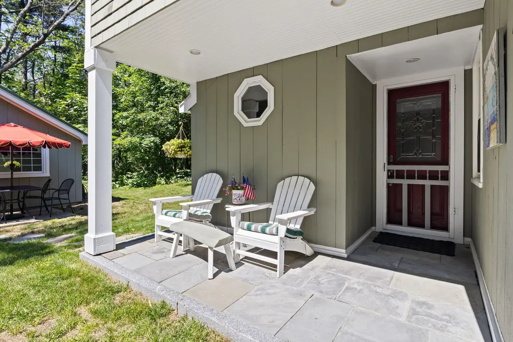 37 Pine Hill Road S York ME 03902