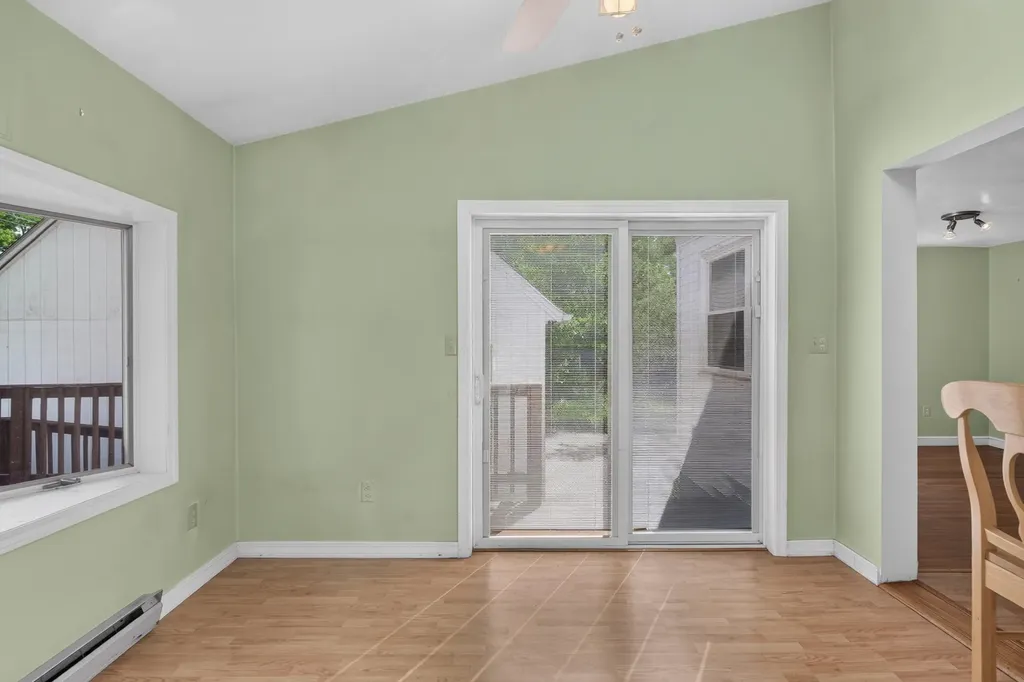 82 Columbia Avenue Brunswick ME 04011