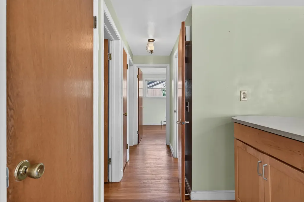 82 Columbia Avenue Brunswick ME 04011