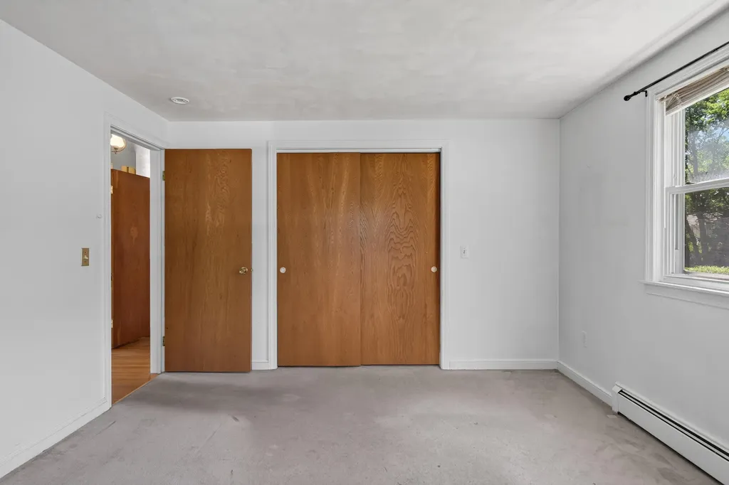 82 Columbia Avenue Brunswick ME 04011