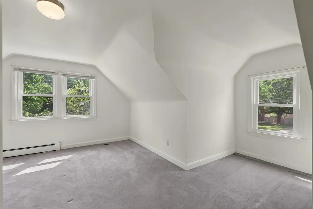 82 Columbia Avenue Brunswick ME 04011