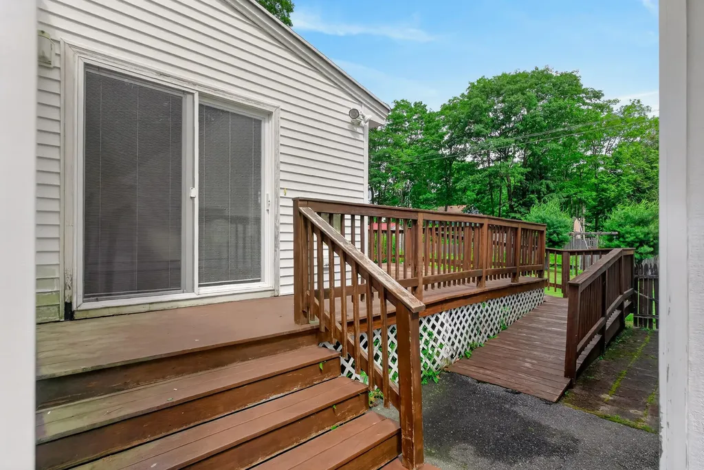 82 Columbia Avenue Brunswick ME 04011