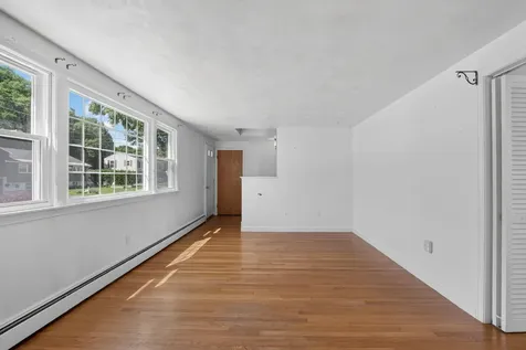 82 Columbia Avenue Brunswick ME 04011