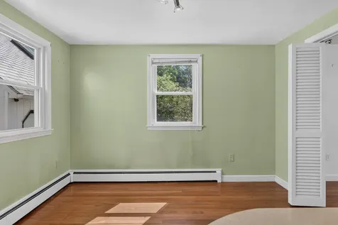 82 Columbia Avenue Brunswick ME 04011