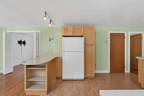 82 Columbia Avenue Brunswick ME 04011
