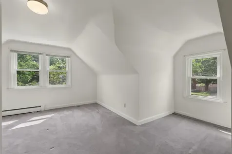 82 Columbia Avenue Brunswick ME 04011
