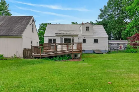 82 Columbia Avenue Brunswick ME 04011