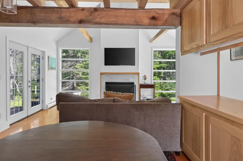 11 Ledgewood Drive Brunswick ME 04011