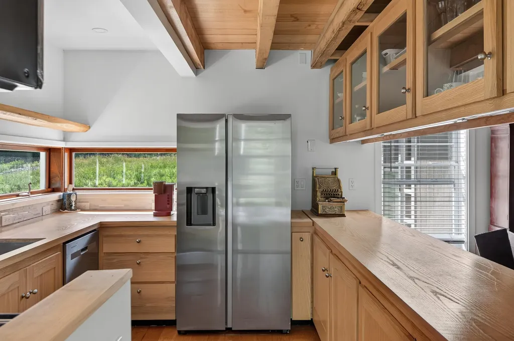 11 Ledgewood Drive Brunswick ME 04011