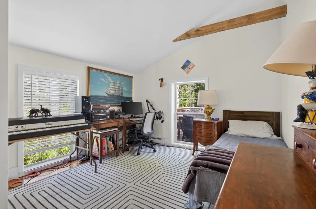11 Ledgewood Drive Brunswick ME 04011