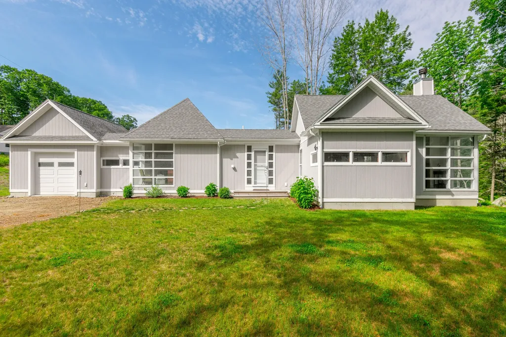 11 Ledgewood Drive Brunswick ME 04011