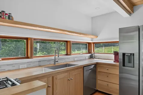 11 Ledgewood Drive Brunswick ME 04011