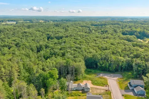 11 Ledgewood Drive Brunswick ME 04011