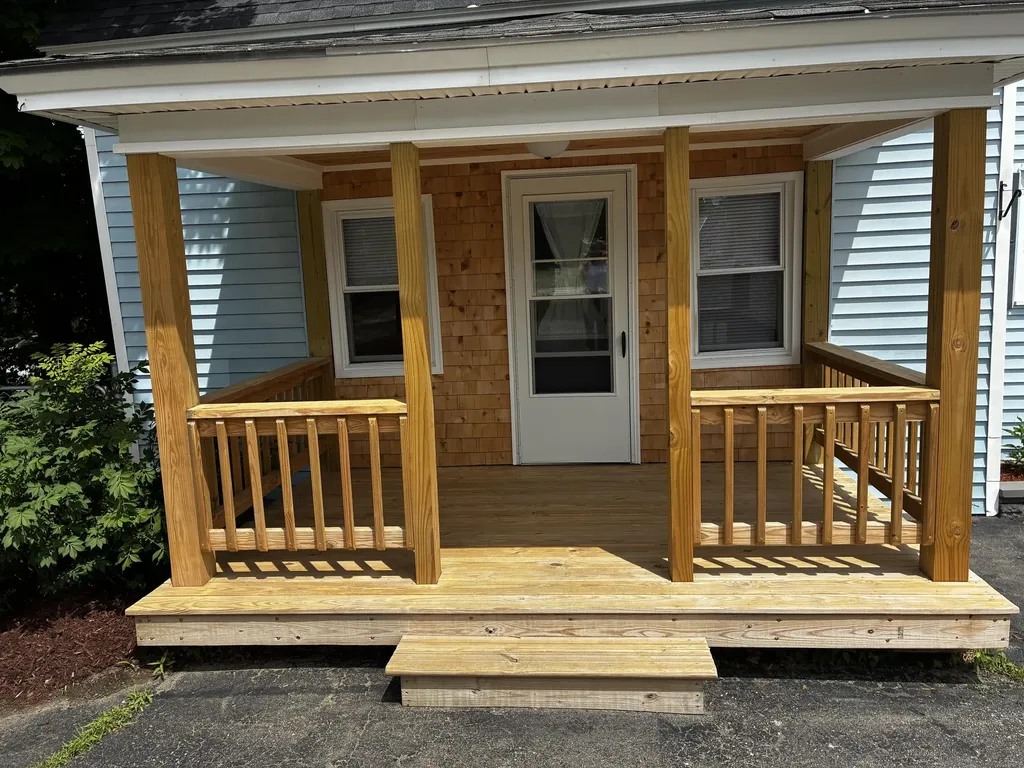 12 Grays Lane Old Town ME 04468