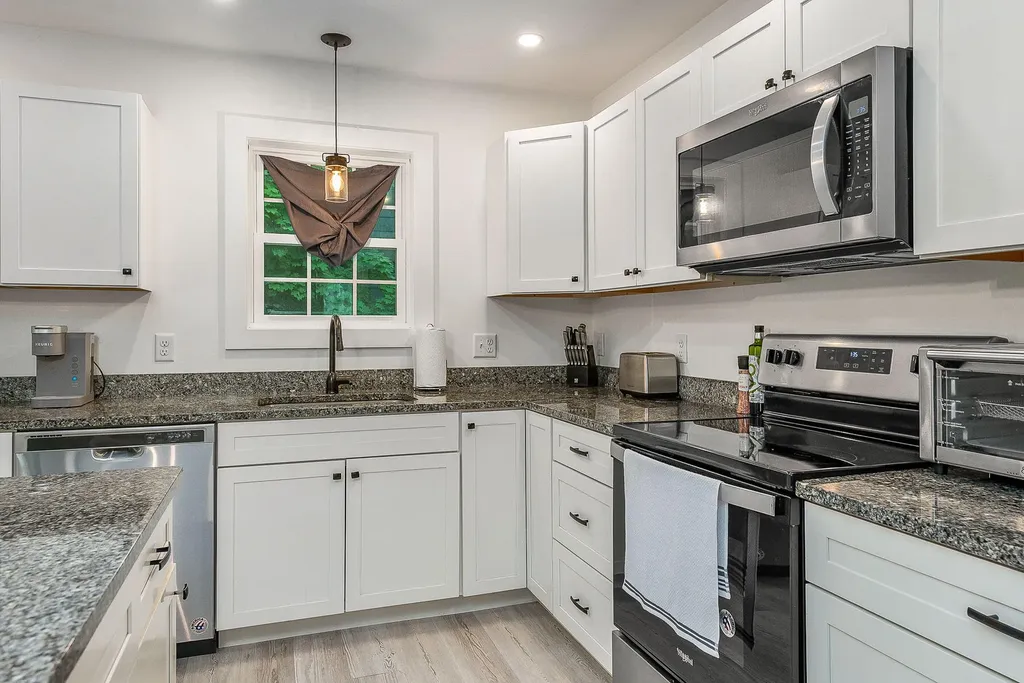 21 Bateman Street Sanford ME 04073