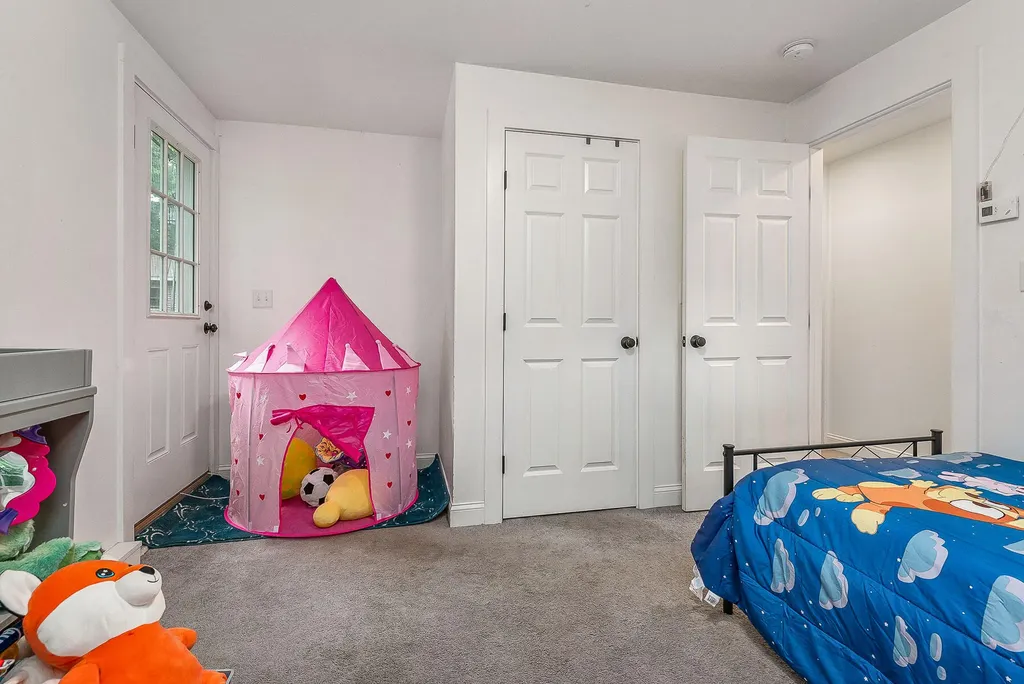 21 Bateman Street Sanford ME 04073