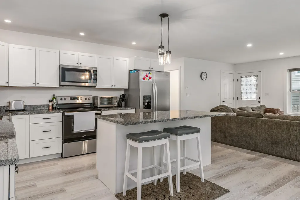 21 Bateman Street Sanford ME 04073