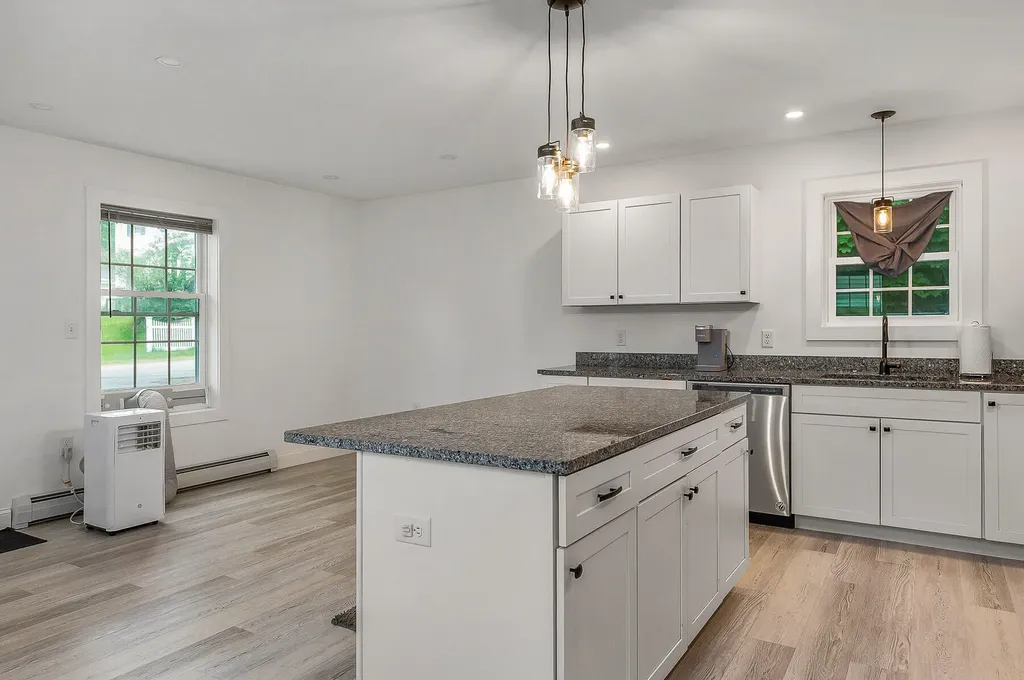 21 Bateman Street Sanford ME 04073