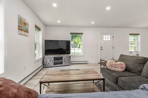 21 Bateman Street Sanford ME 04073