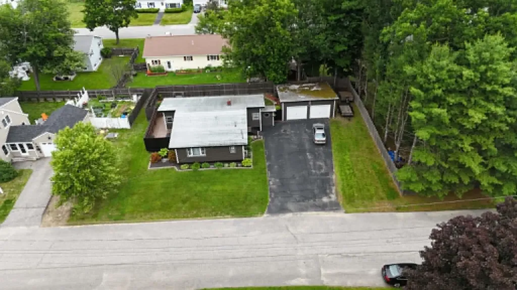 26 Columbia Street Lewiston ME 04240