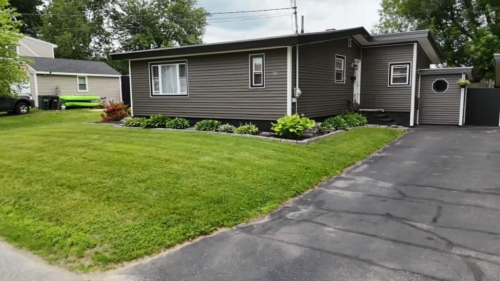 26 Columbia Street Lewiston ME 04240