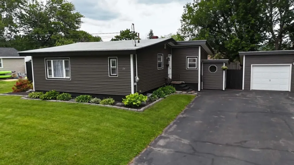 26 Columbia Street Lewiston ME 04240