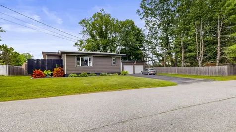 26 Columbia Street Lewiston ME 04240