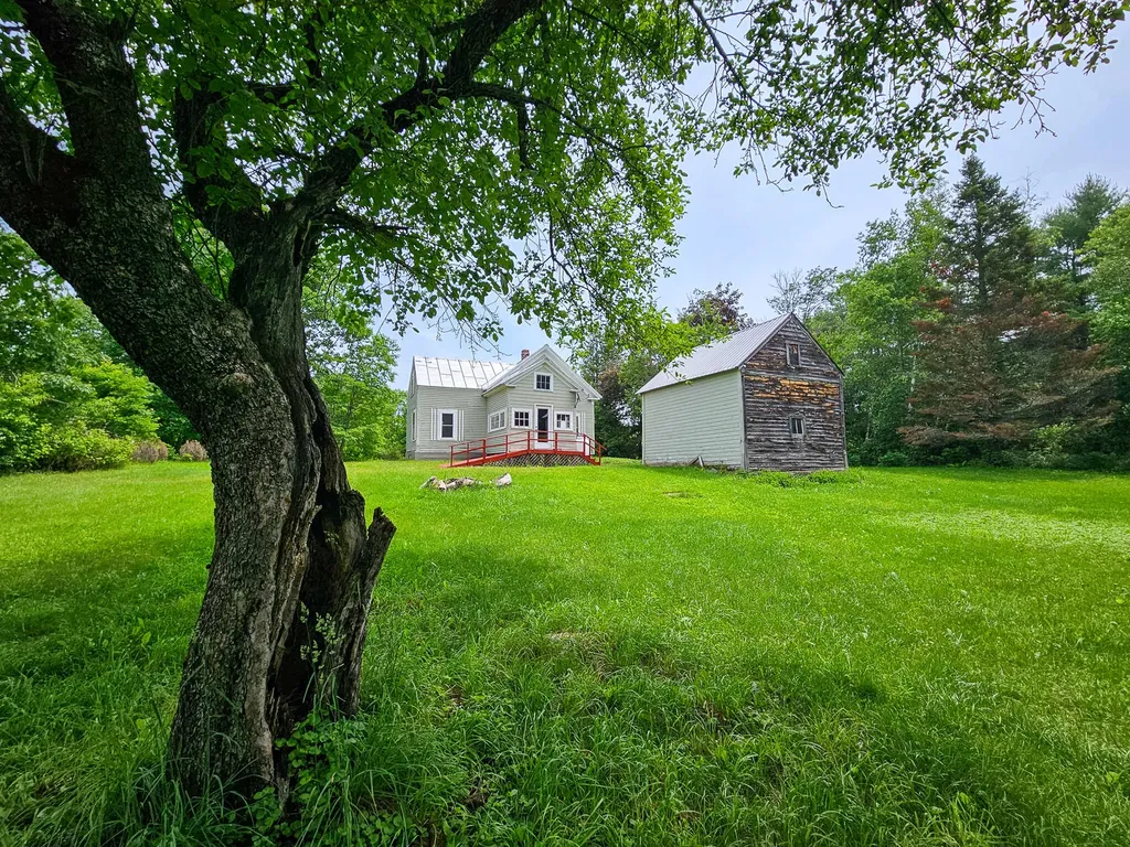 42 Zions Hill Road Chesterville ME 04938