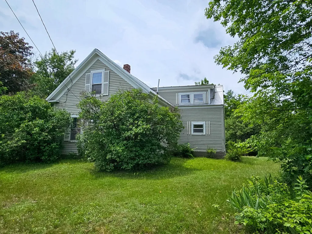 42 Zions Hill Road Chesterville ME 04938