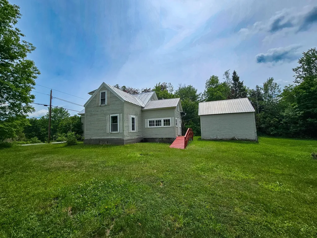 42 Zions Hill Road Chesterville ME 04938