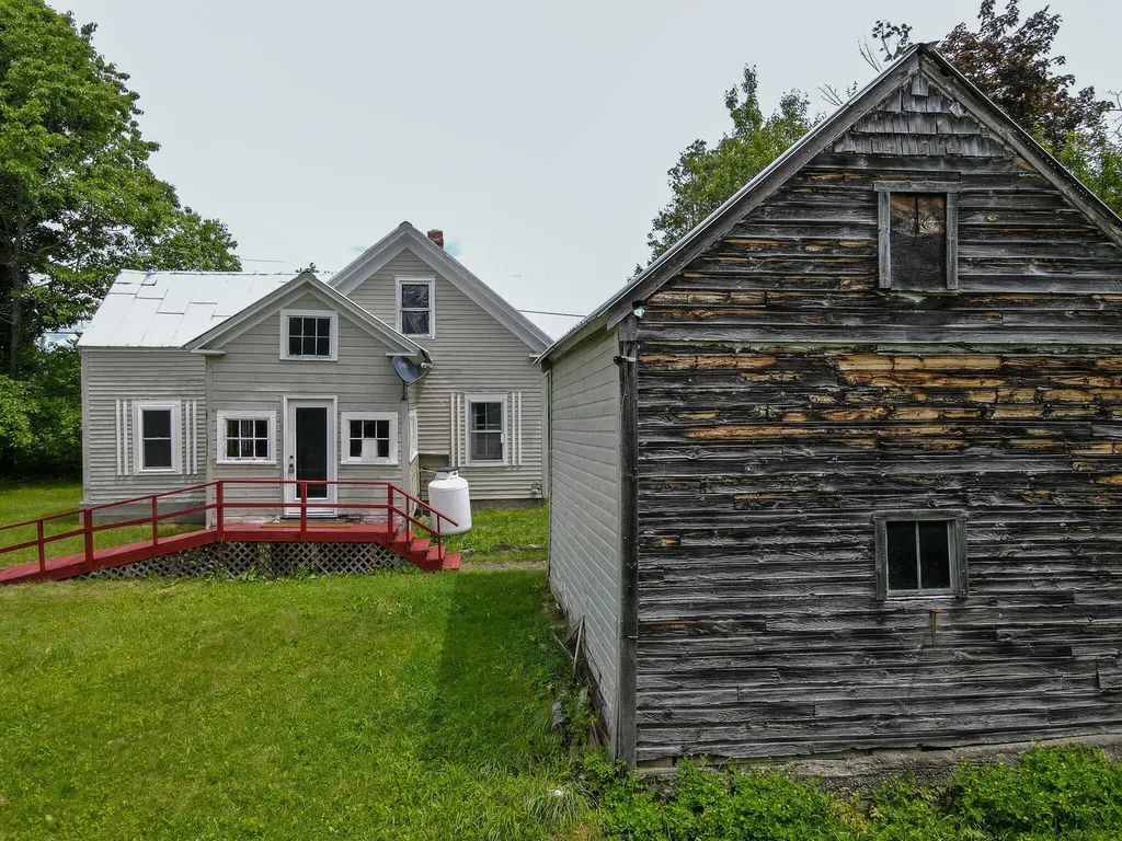42 Zions Hill Road Chesterville ME 04938