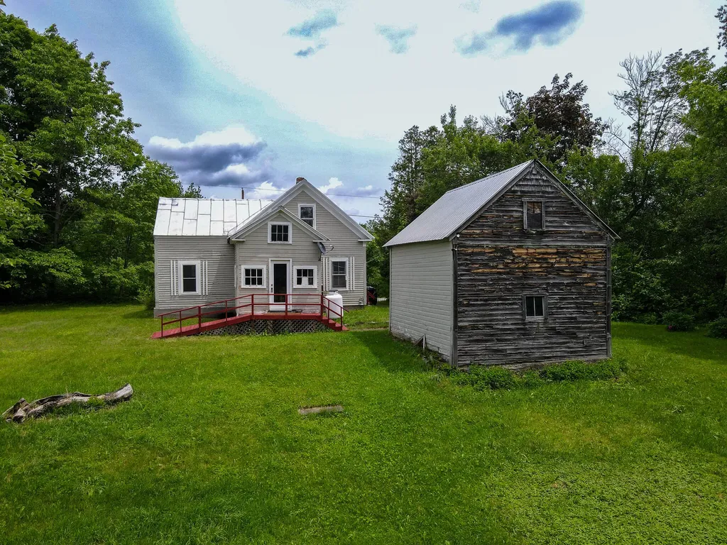 42 Zions Hill Road Chesterville ME 04938