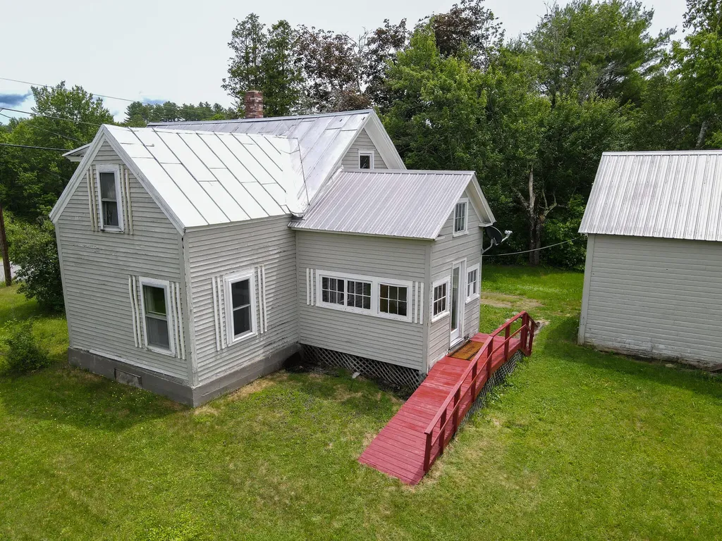 42 Zions Hill Road Chesterville ME 04938