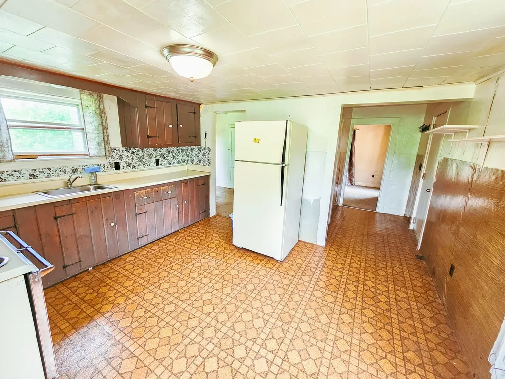 42 Zions Hill Road Chesterville ME 04938