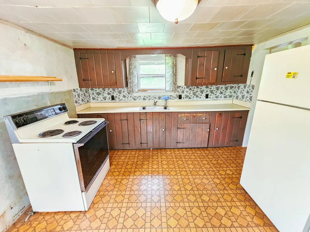 42 Zions Hill Road Chesterville ME 04938