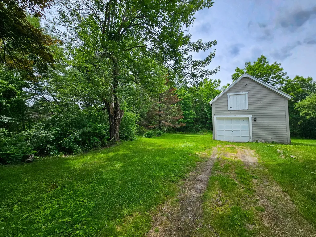 42 Zions Hill Road Chesterville ME 04938