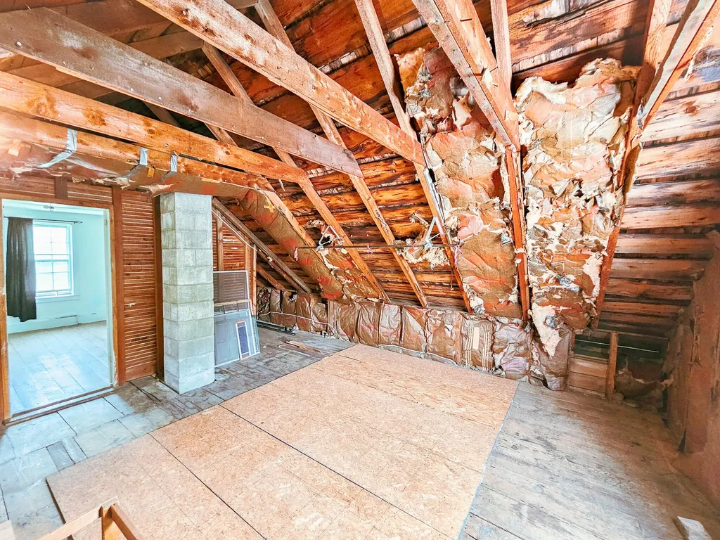42 Zions Hill Road Chesterville ME 04938