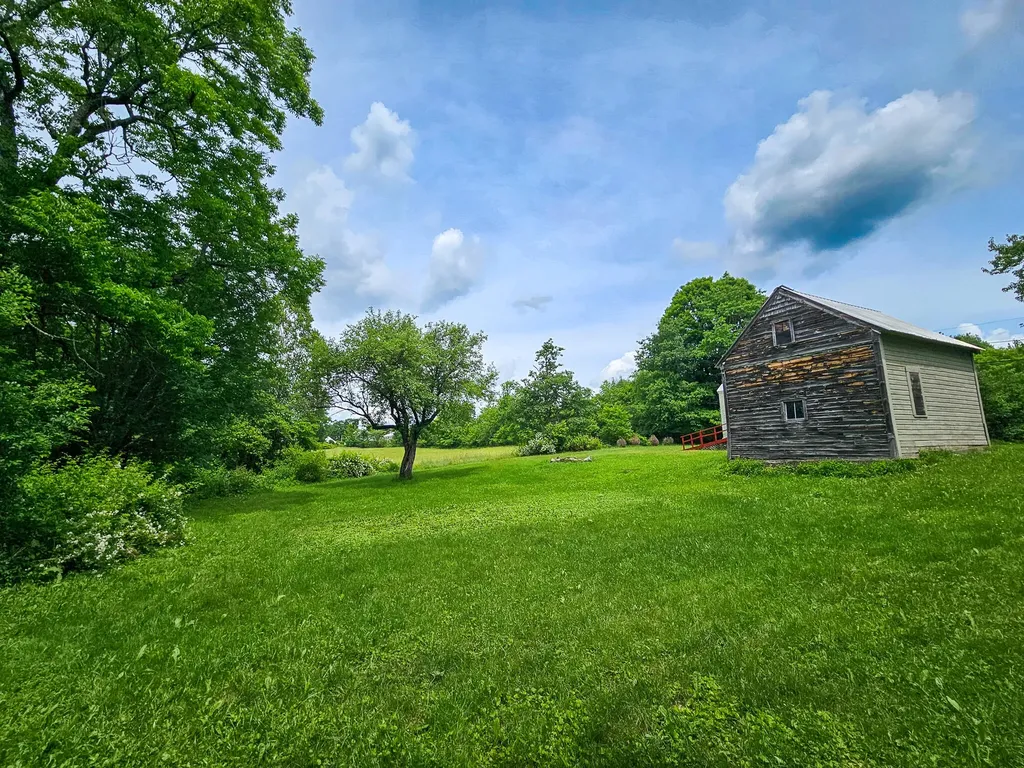 42 Zions Hill Road Chesterville ME 04938