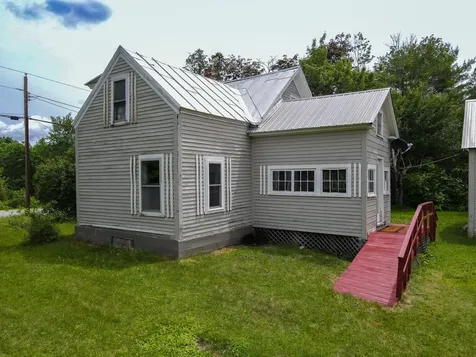 42 Zions Hill Road Chesterville ME 04938
