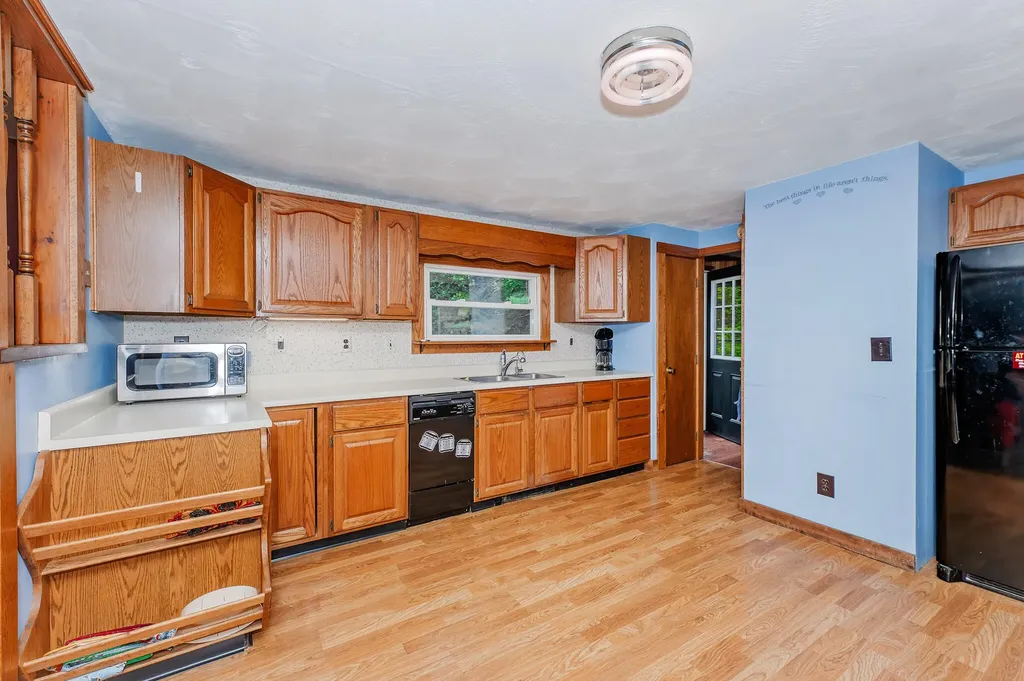1574 Roxbury Road Roxbury ME 04275